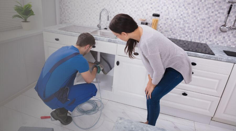 Expert burst pipe repair services in Breeding, KY